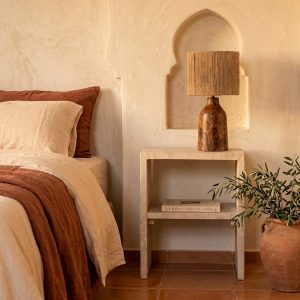 Table d'appoint Miel en travertin naturel